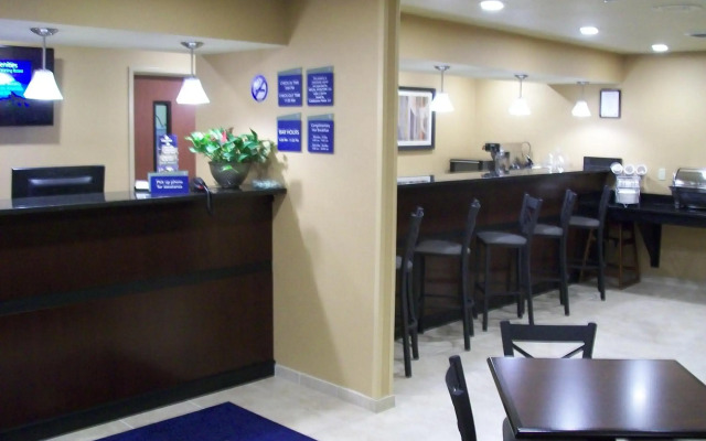 Cobblestone Inn & Suites - Ambridge
