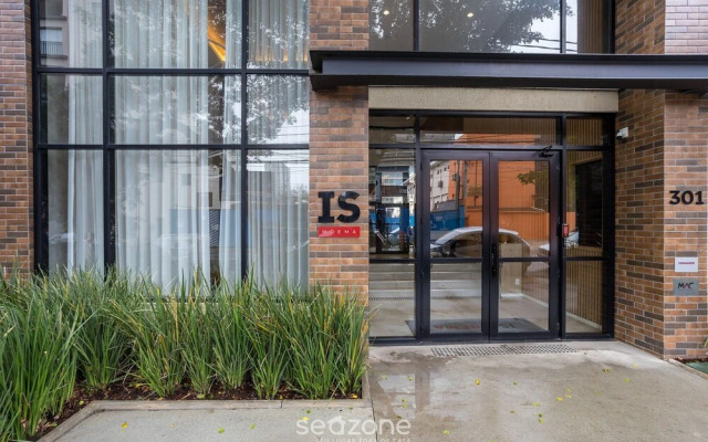 Modern Studio 450m From the Subway Ism0806