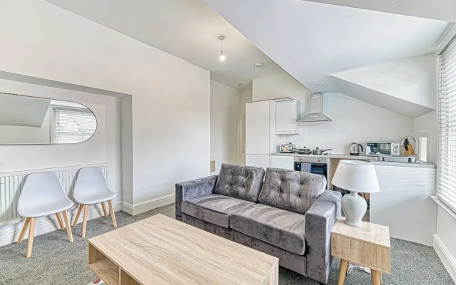 Double Bed Apts Fairhaven View by Guestz