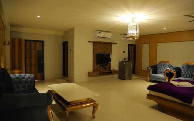 Santoshi Novatel Hotel