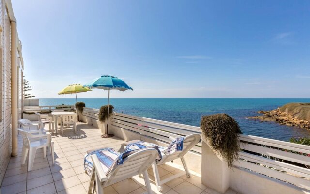 Apartment With 2 Bedrooms In Punta Braccetto With Wonderful Sea View Enclosed Garden And Wifi - 40 M From The Beach