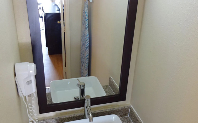 Red Roof Inn Scottsburg