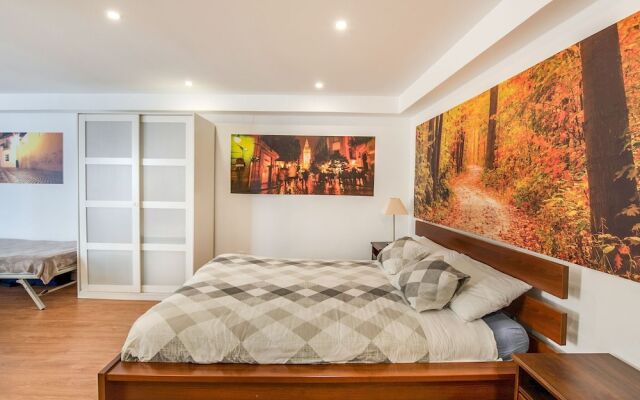 Radiant Holiday Home in Seville near River