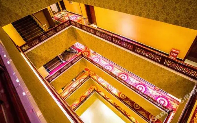 景洪曼弄枫金辉大酒店