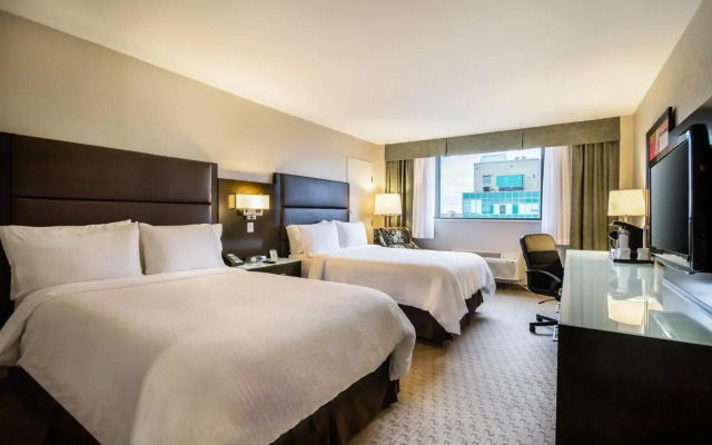 Holiday Inn Vancouver Centre by IHG