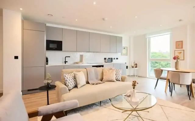 The Tottenham Escape - Lovely 2bdr Flat With Balcony