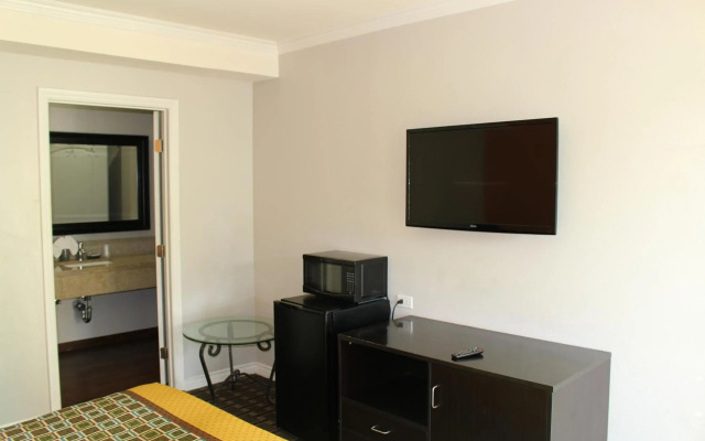 LYFE INN & SUITES by AGA - LAX Airport