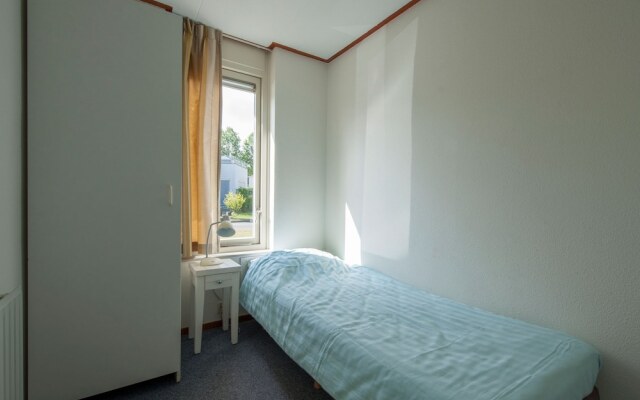 Detached Bungalow, in a Holiday Park Within Walking Distance of the Beach