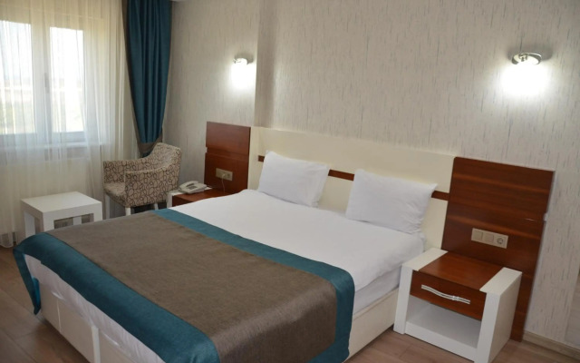 Grand Ahos Hotel & Spa