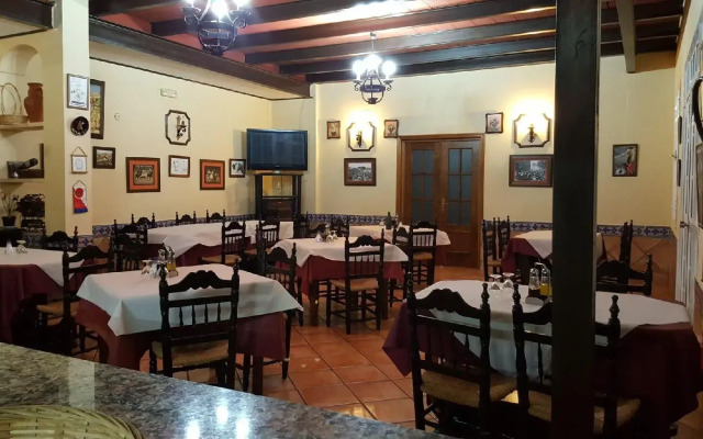 Hostal Restaurante el Lirio