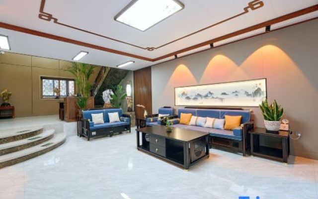 Qiyin Homestay (Wansui Mountain Wuxia City Kaifeng University)