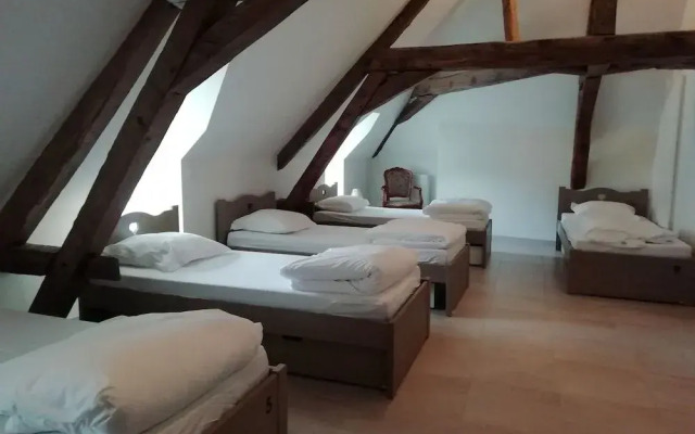 L'auberge de Treigny - Hostel