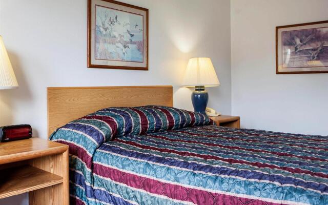 Econo Lodge West Liberty