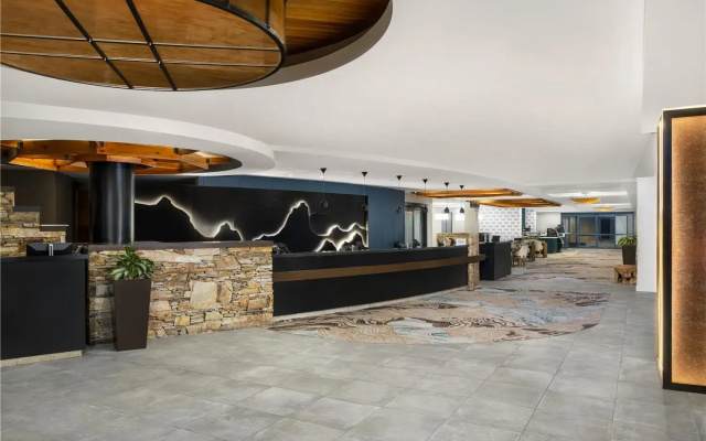 Hilton Whistler Resort & Spa