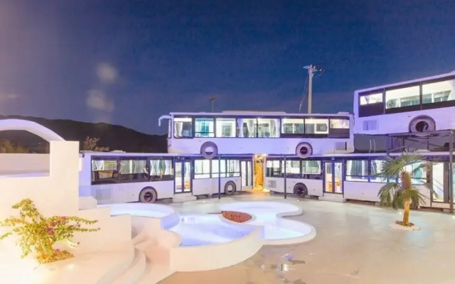 Lijiang Mountain View Homestay