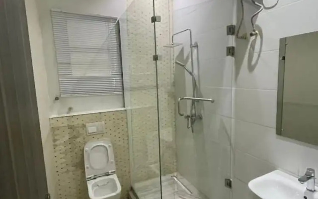 The Azaria Hotel & Apartments