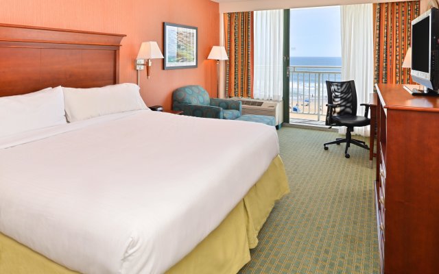 Holiday Inn Express Hotel & Suites Va Beach Oceanfront, an IHG Hotel