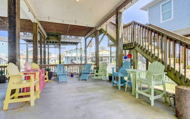 Stilted Galveston Vacation Home w/ Canal Views!