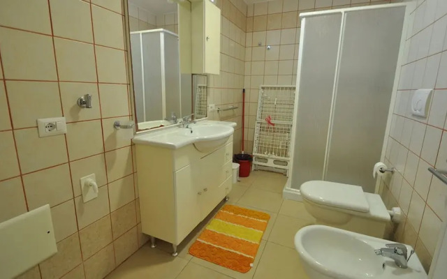 Villa Romano 9 Guests Torre Suda