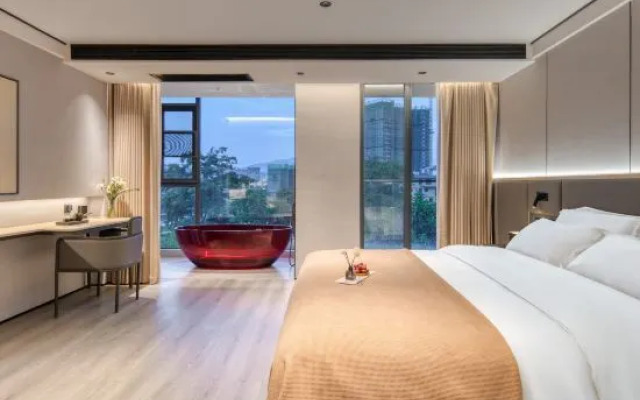 G Joyful Chujian Hotel (Xishuangbanna Jinghong Manting Park Zongfo Temple)