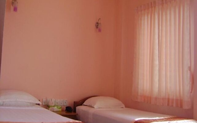 Royal Boss Hotel