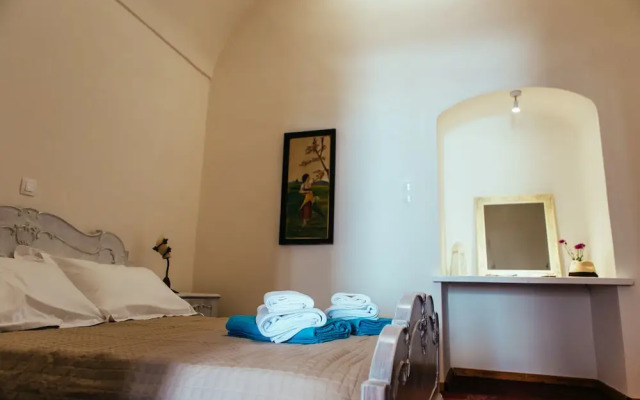 Day One Fira Mansion