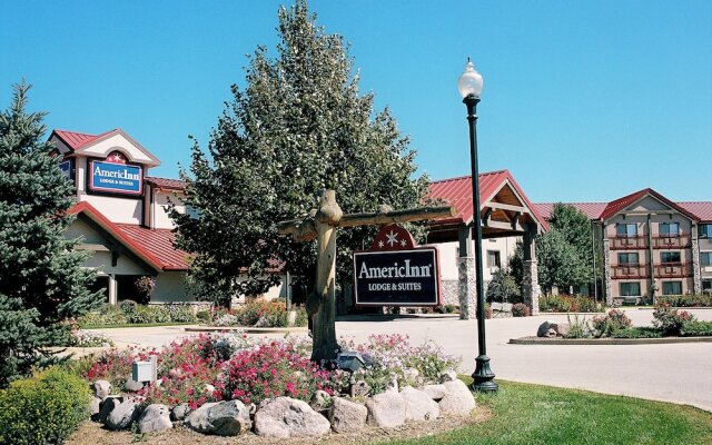 AmericInn Lodge & Suites Oswego