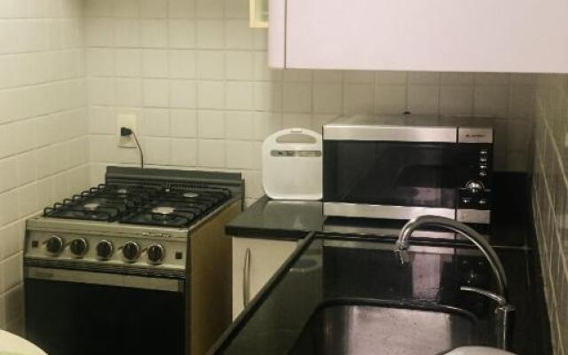 Apto A 50M Da Praia Do Forte - Ar Condicionado