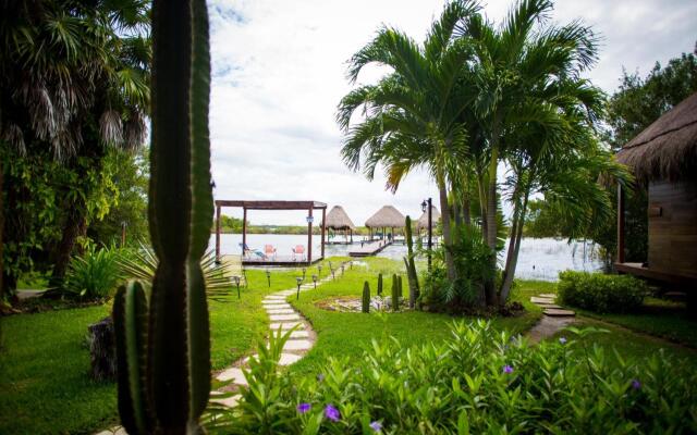 Casa Shiva Bacalar by MIJ