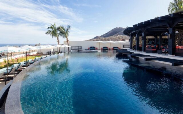 Beautiful Holiday Condo in a Prime Location in Cabo San Lucas 1025