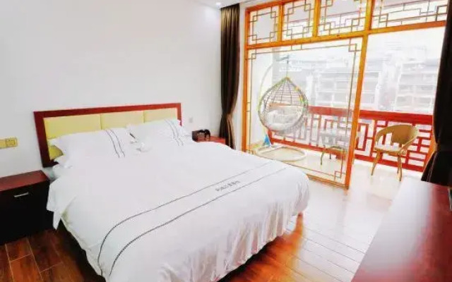 Fengchengjiangjingkezhan