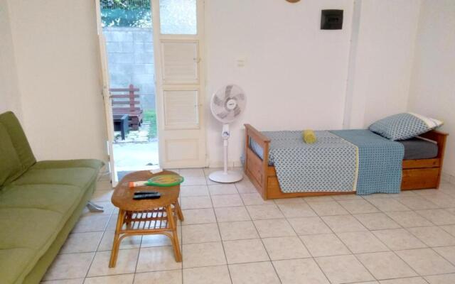 F2 Rez de jardin CARBET