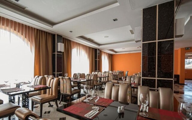 iu Hotel Luanda Cacuaco