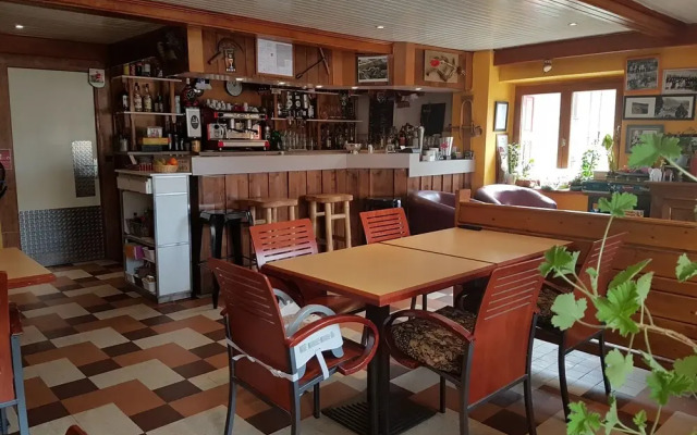 Hôtel Restaurant Le Lassus