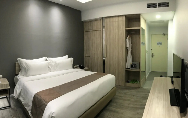 Sparks Life Jakarta, ARTOTEL Curated