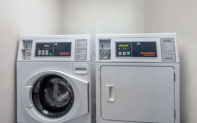 Days Inn by Wyndham Sioux Falls Airport