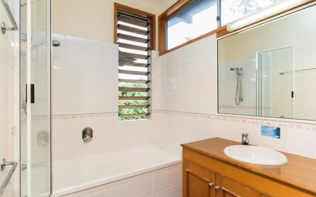 Blue Poles (Pets Allowed)