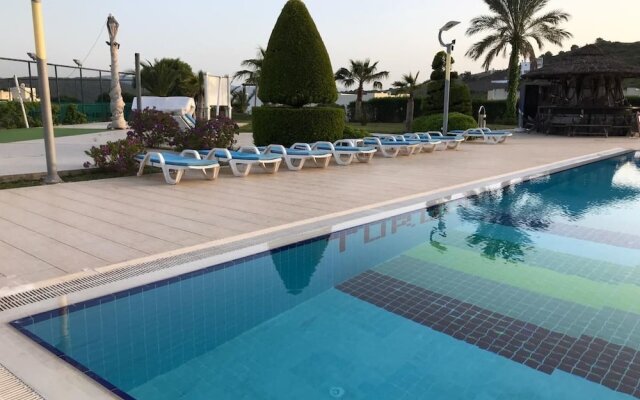 Stunning 4 Bedroom Private Villa - With Pool
