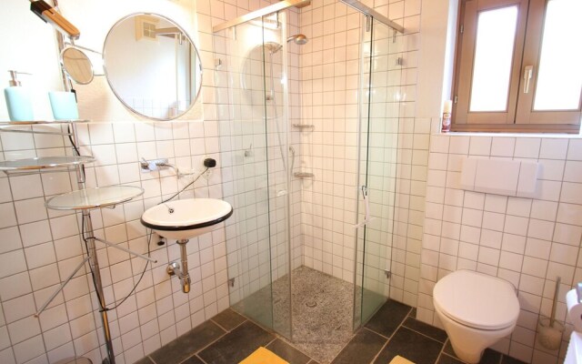 Hajenius K Nigsleiten
