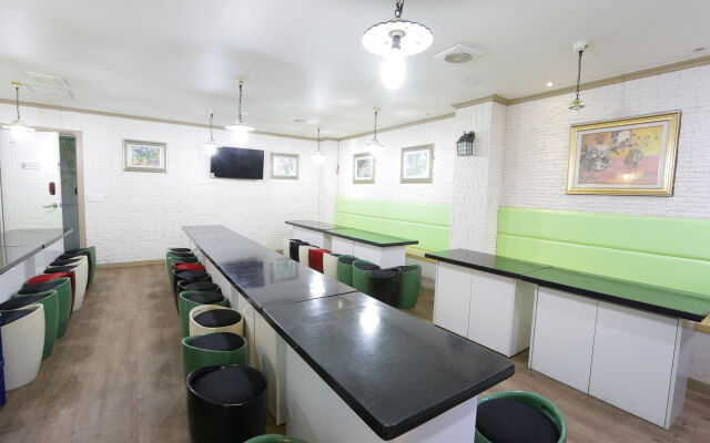 If Guesthouse - Hostel