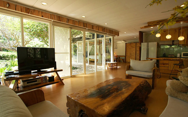 The House 15