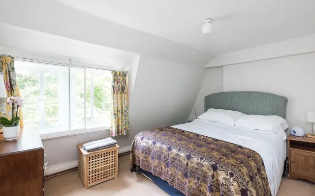 Welcoming and comfortable 1BR in South London