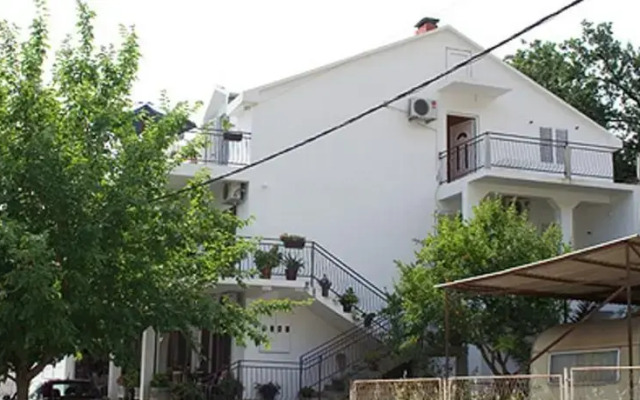 Apartments Marić