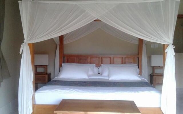 Three Monkeys Villas