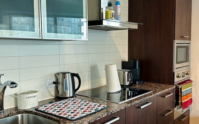 Luxury 2 Bedroom Lakeview