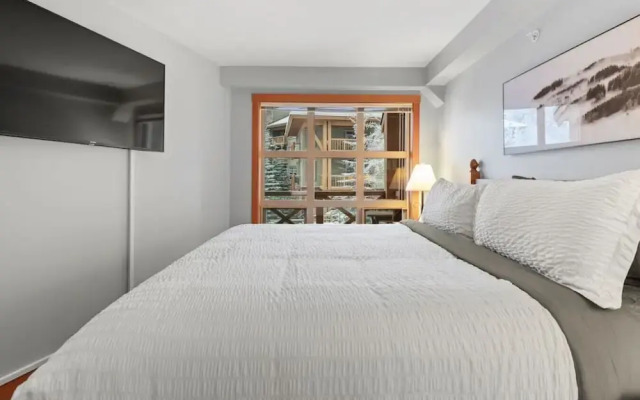 PENTHOUSE in the HEART of Panorama Village | TRUE Ski In/Out | Pools & Hot Tubs