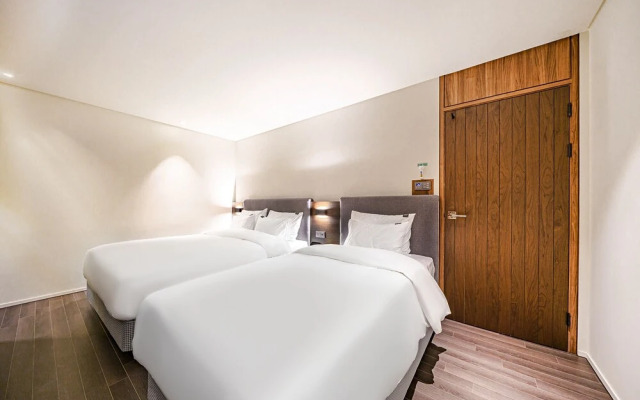 Yaja Hotel Peace Square branch