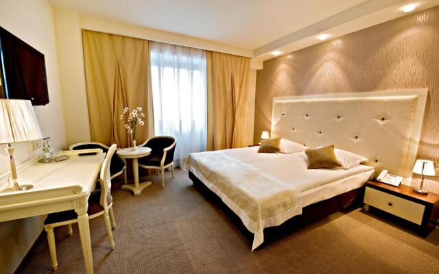 Hotel Prezydencki 4-Star