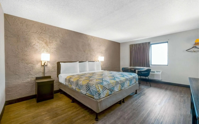 Motel 6 Elk Grove Village, IL - O'Hare