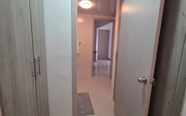 Modern Apartment 5 min From the Airport